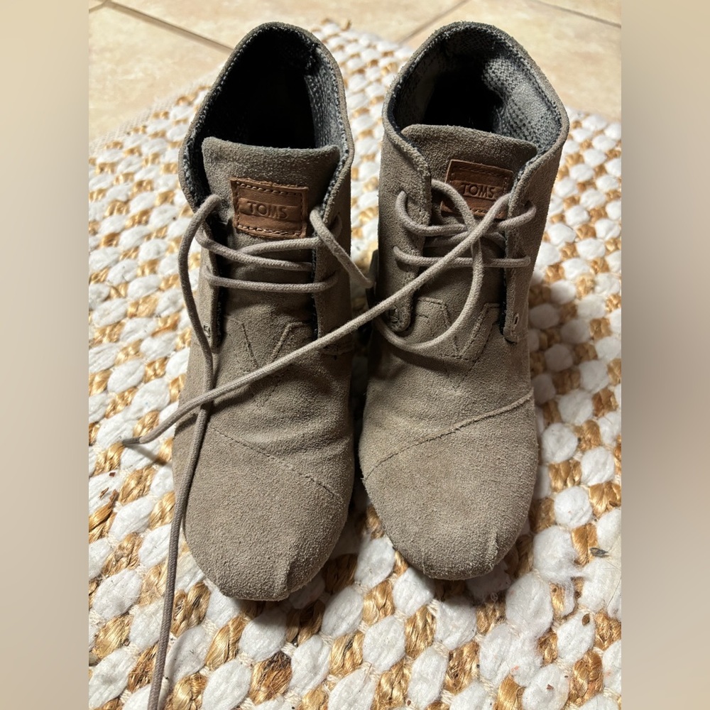 Tom’s Wedge Heel Booties